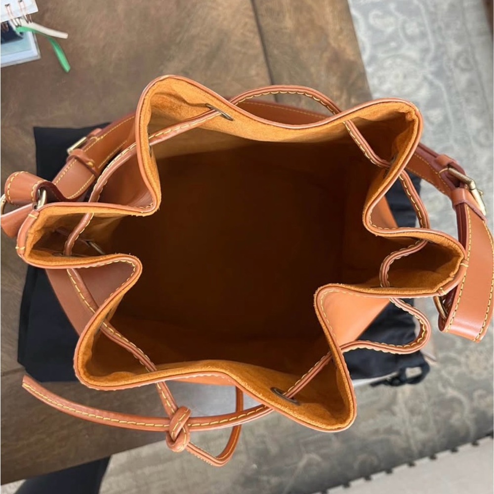 Louis Vuitton Tan Epi Leather Drawstring Bucket Bag - Picture 7 of 8